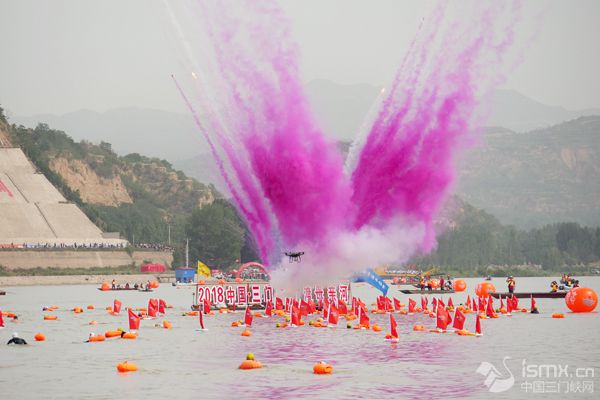 ��Ӎ��ȫ��(gu��)4000����Ӿ�ѹ������T(m��n)�{���M��֮�s��