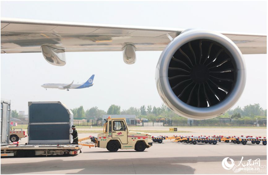 C(j)(chng)bж^(q)؛\(yn)ݔһƬæW(wng) ƽzYψD